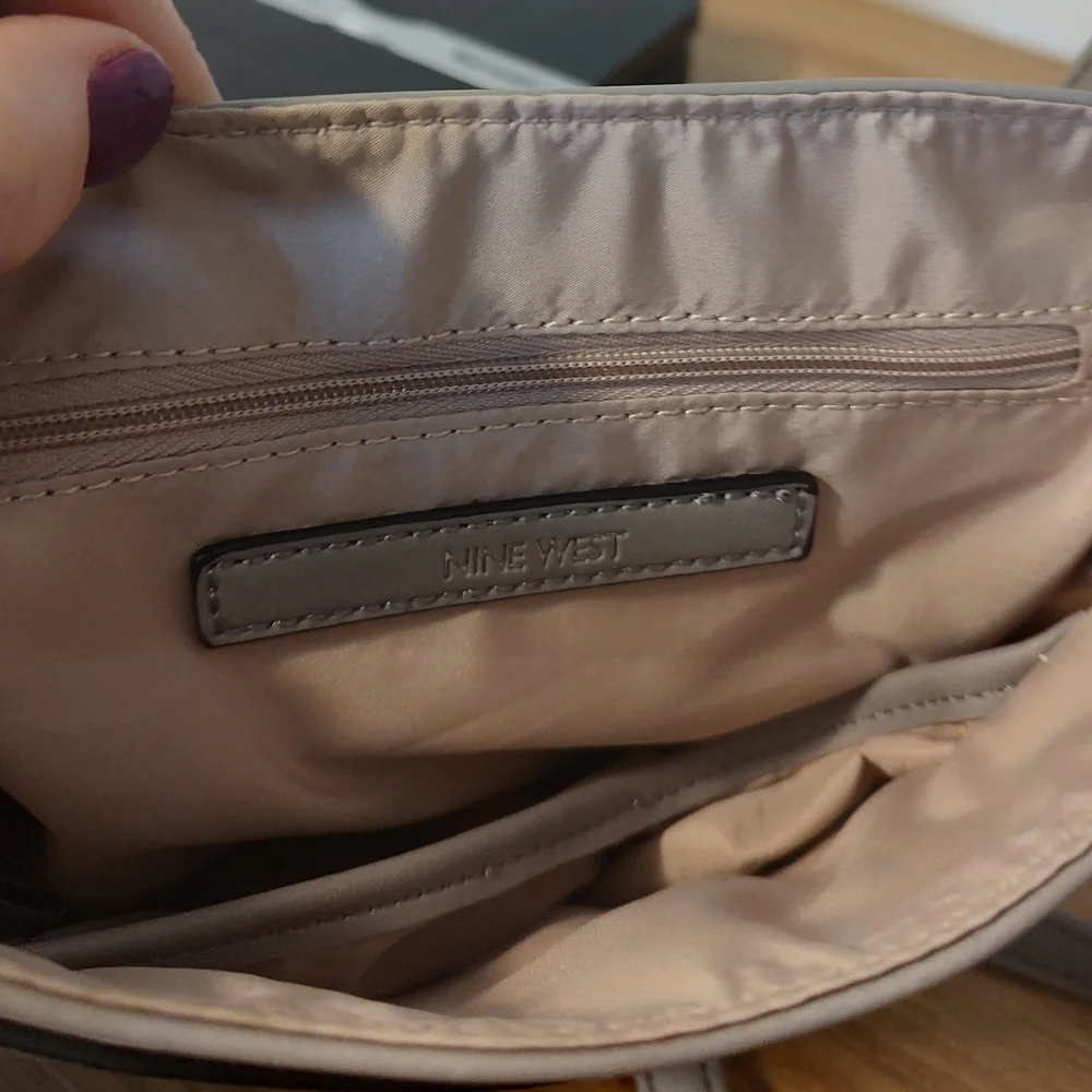 Elegant Gray Crossbody Bag